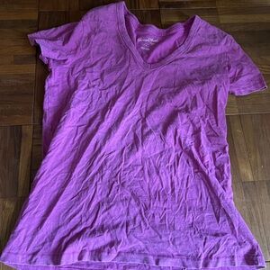 Universal Thread Purple V-Neck T-Shirt Women’s Medium